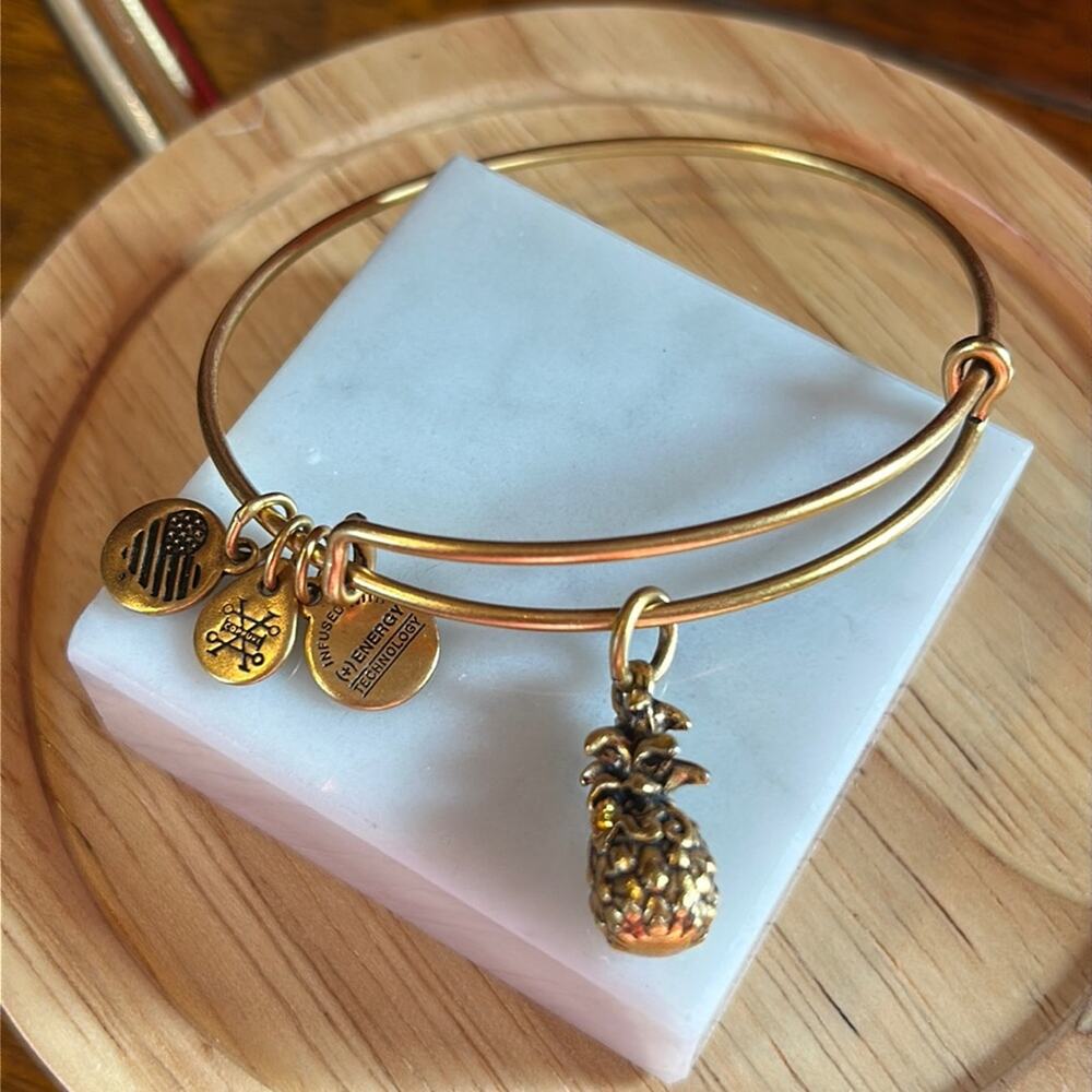 Alex and Ani Pineapple Charm Bracelet #192  Gold tone